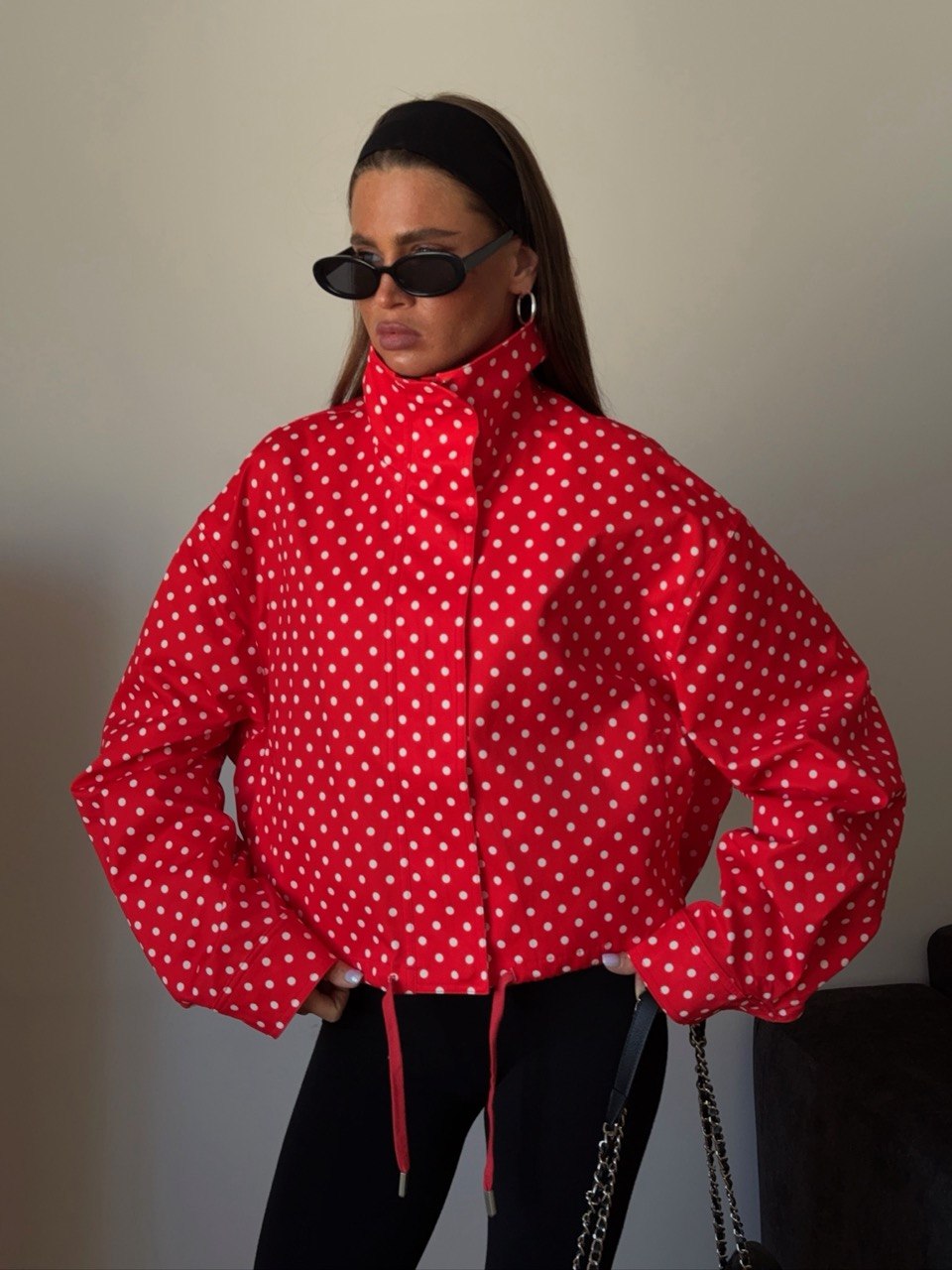 Ветровка в горох