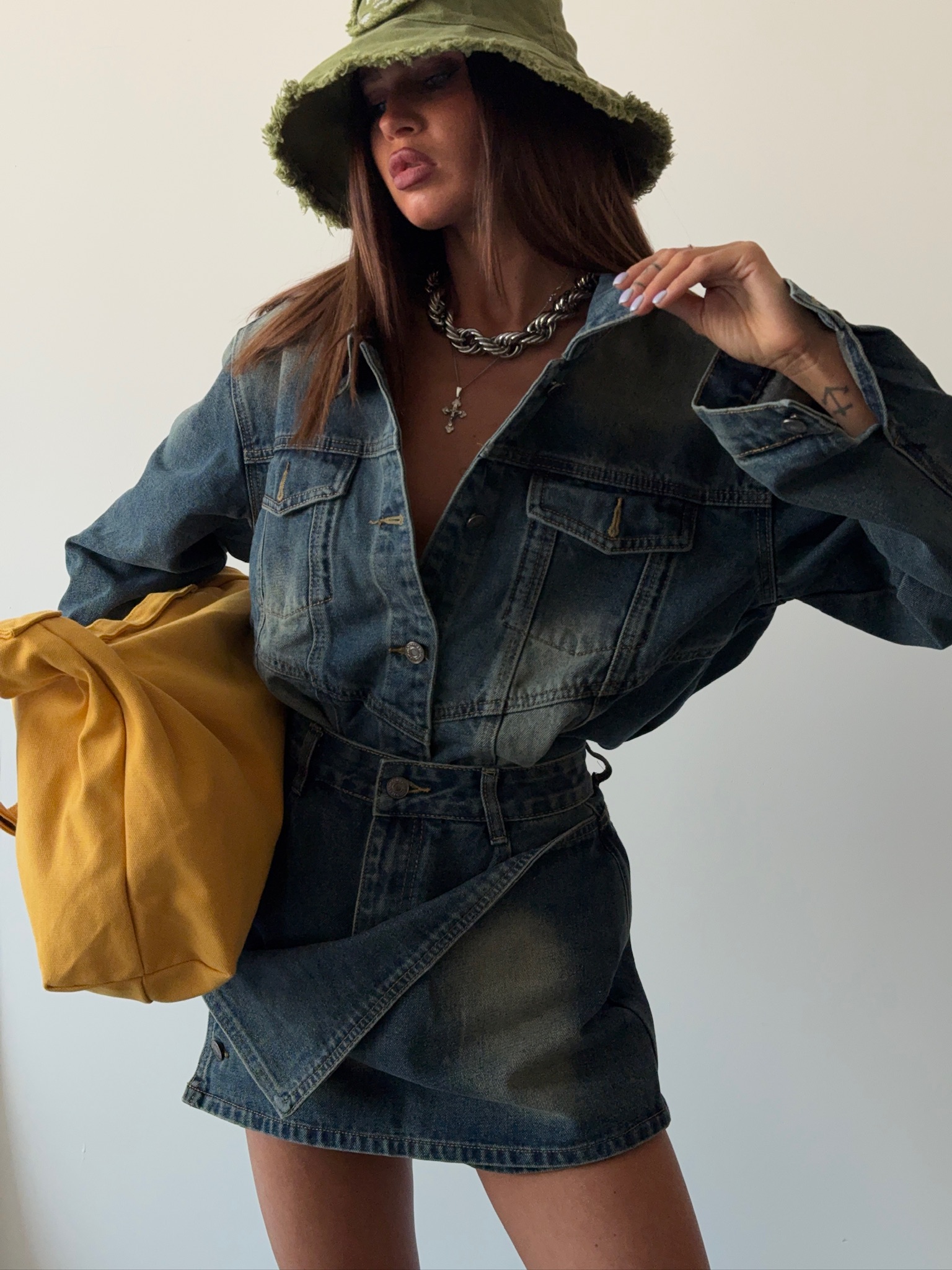 Джинсовая куртка