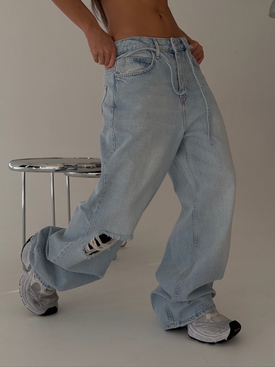 Джинсы рваные