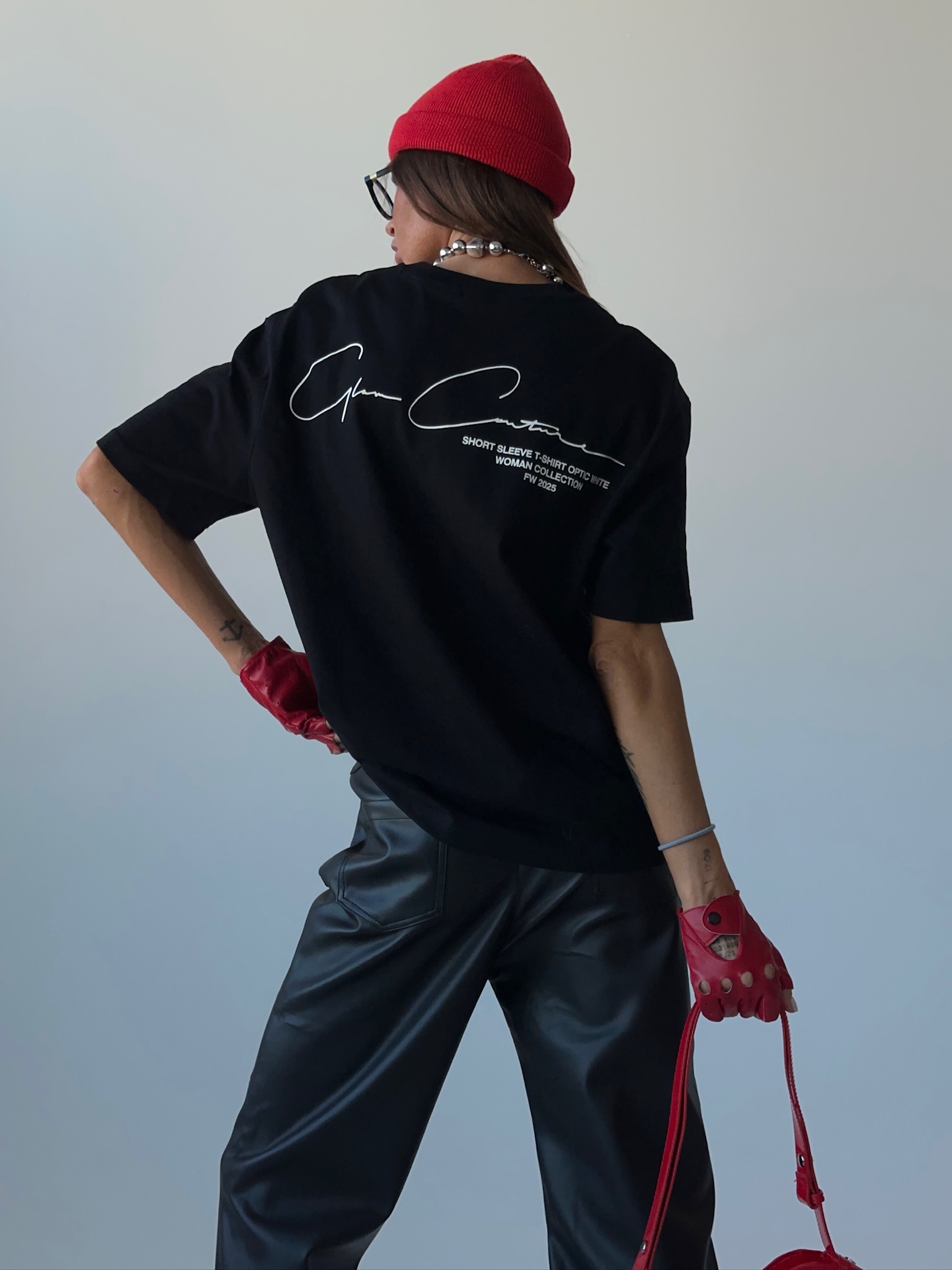 Футболка WOM