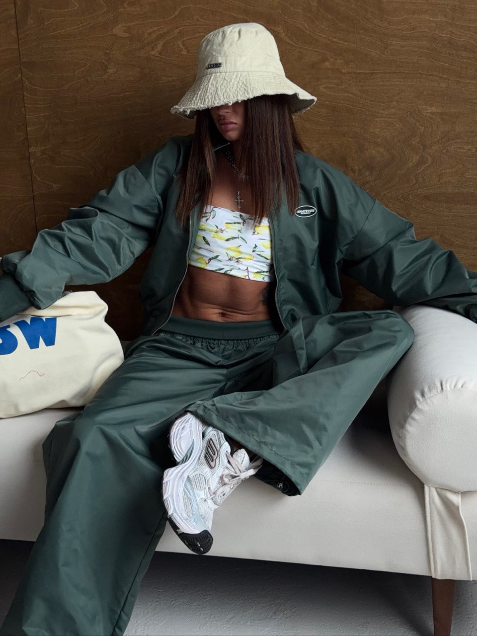 Бомбер из плащевки