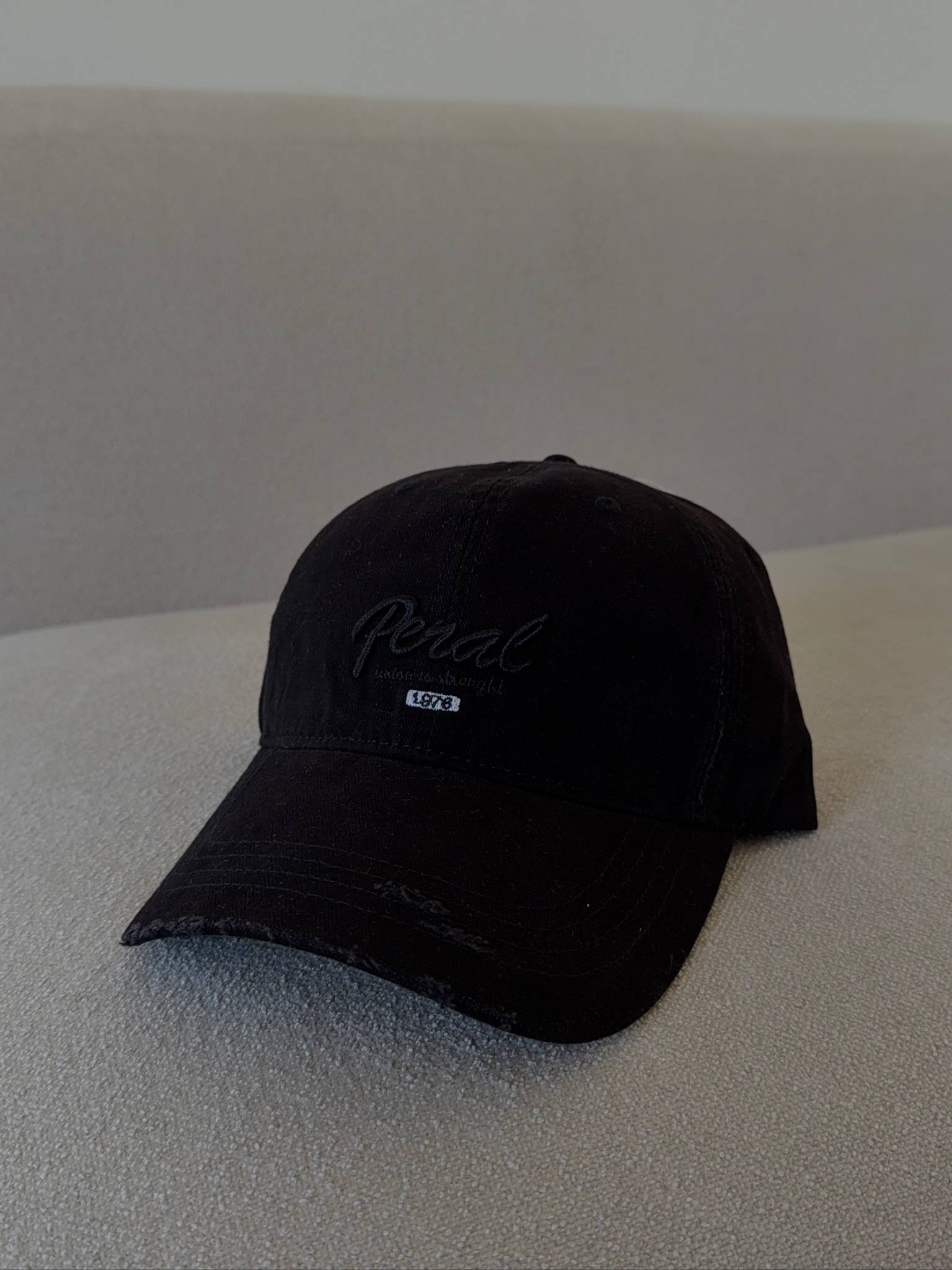 Кепка с надписью