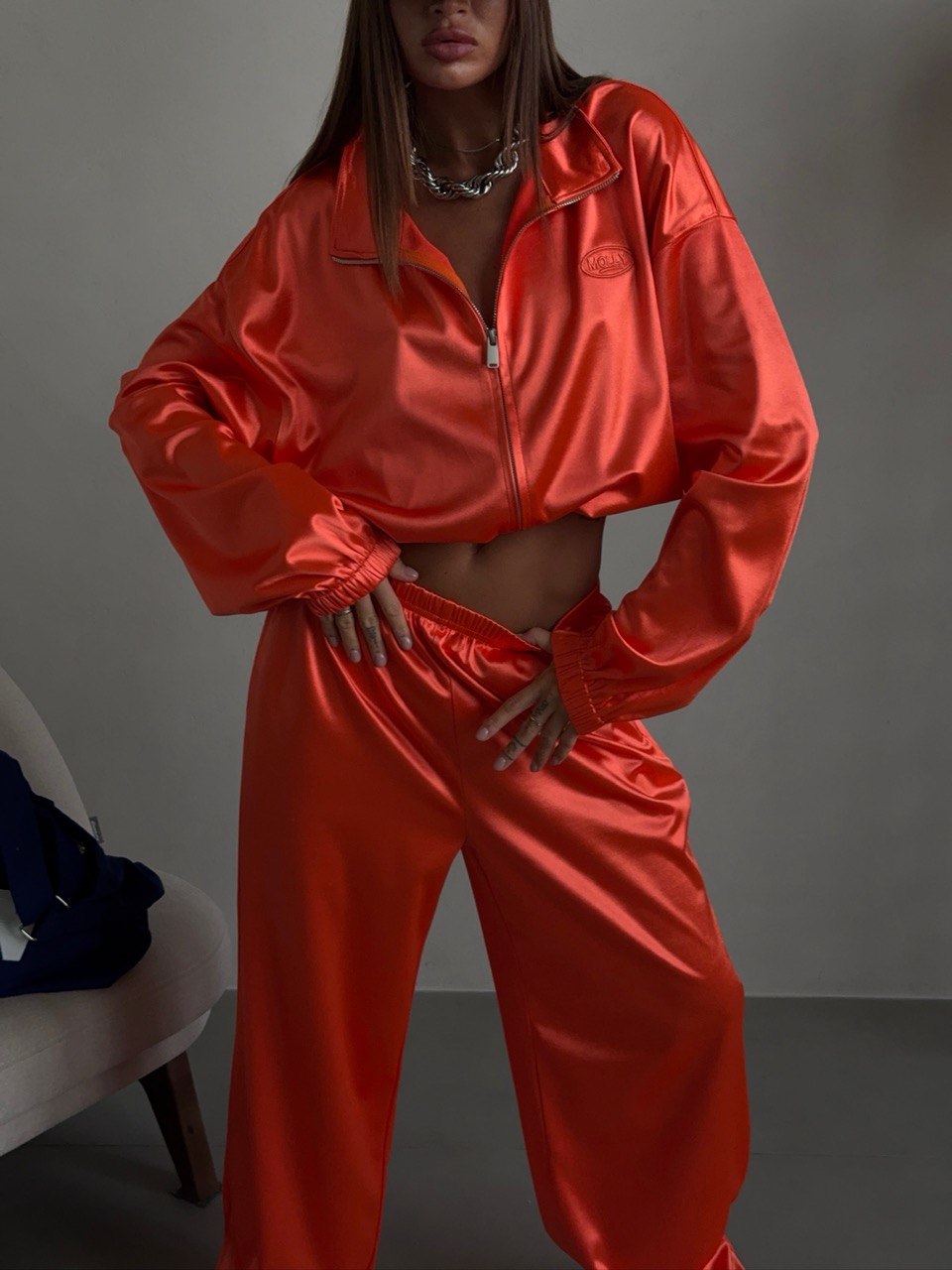 Олимпийка атласная укороченная