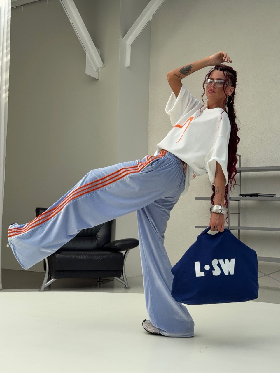 Штаны велюровые с лампасами
