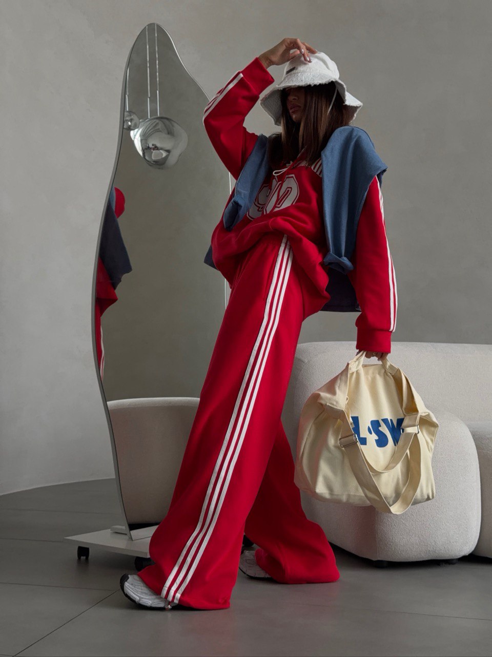 Штаны с лампасами