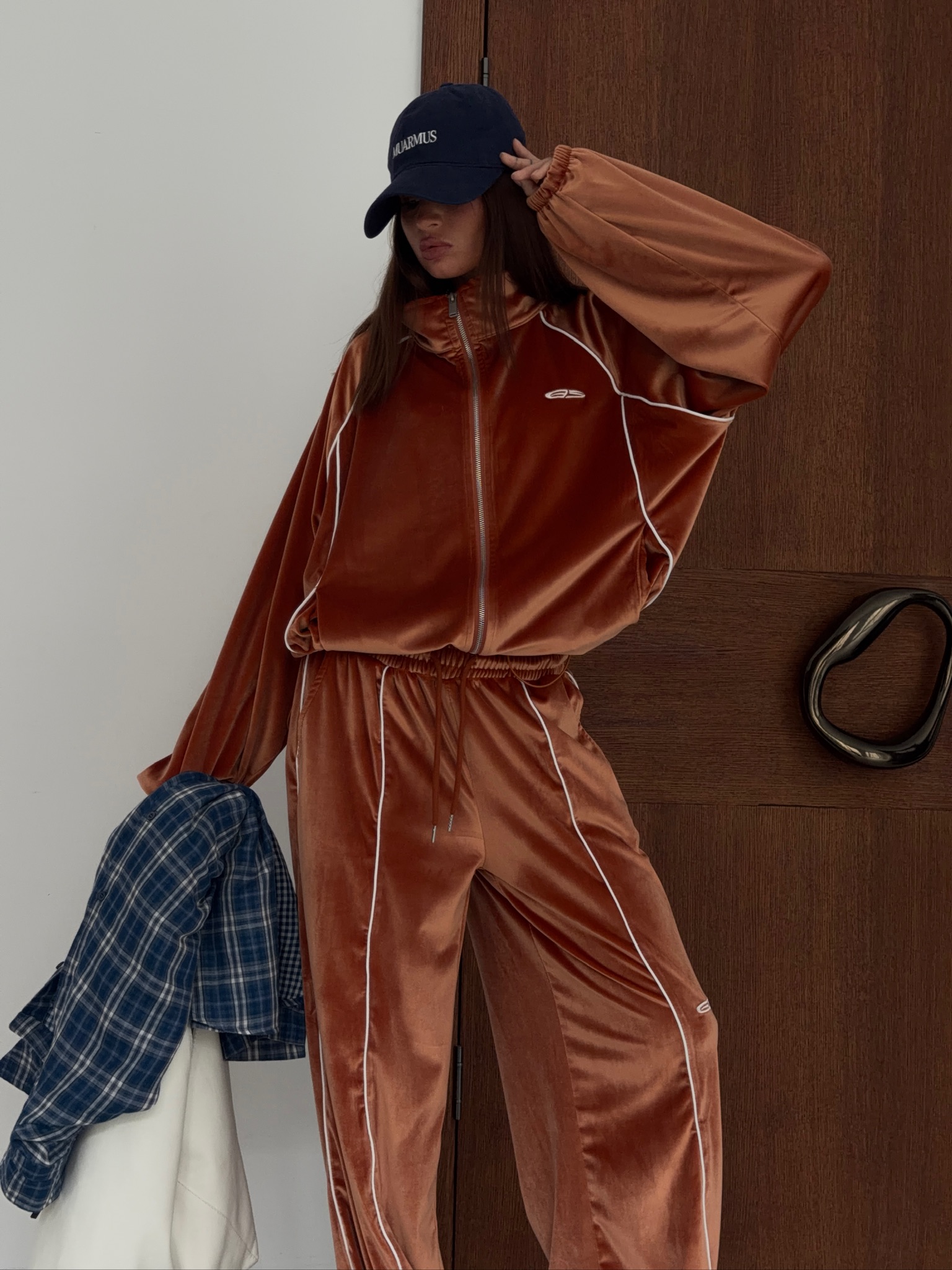 Толстовка со строчкой