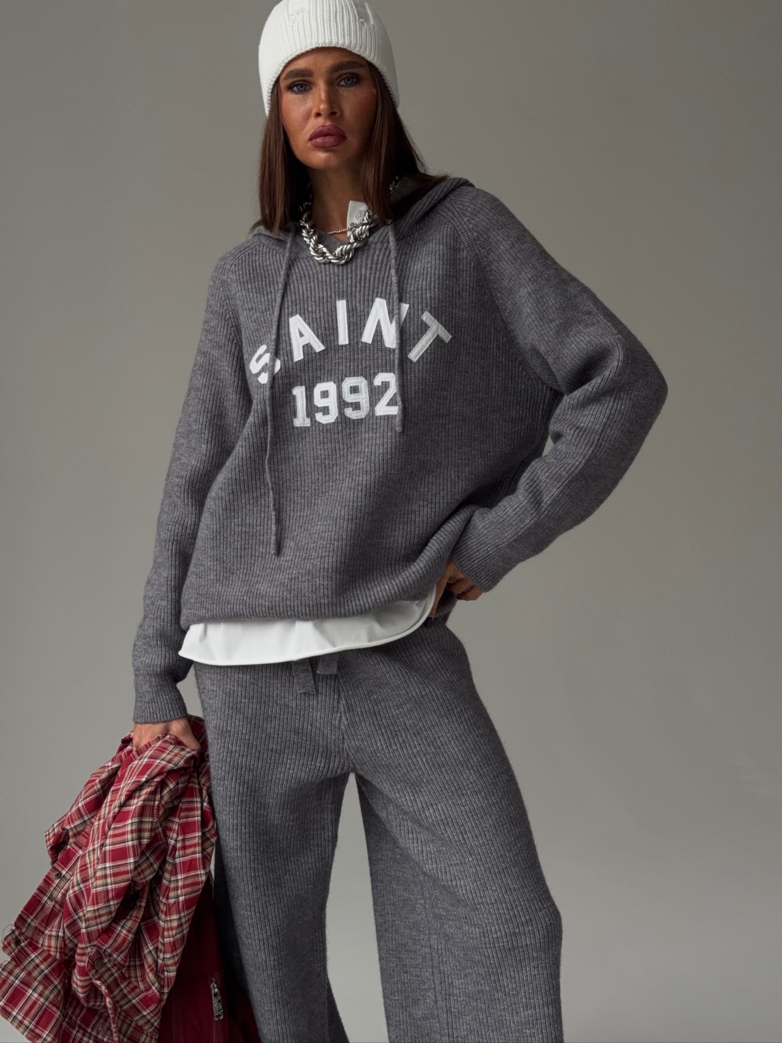 Толстовка SAINT