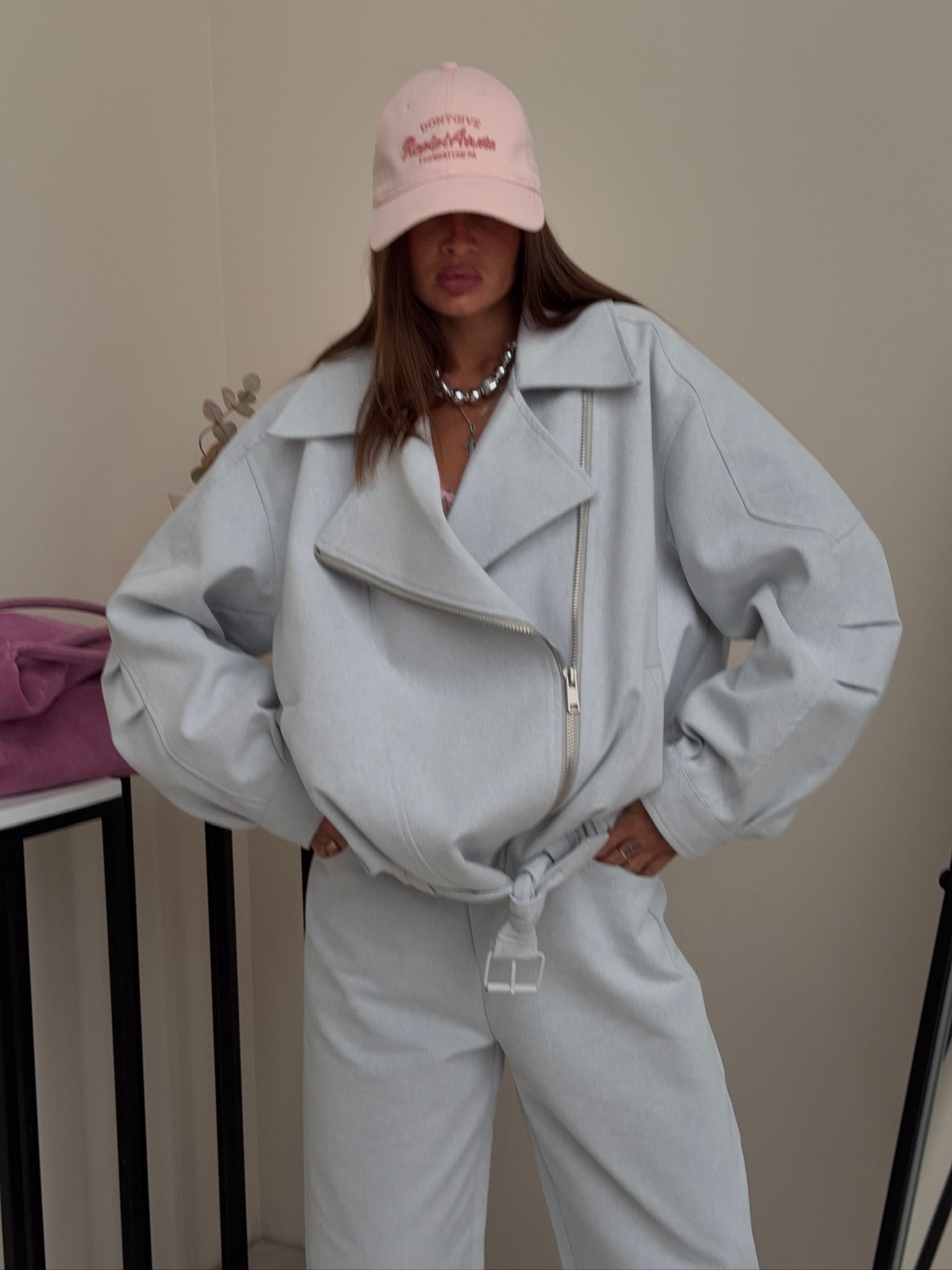 Куртка из джинсы