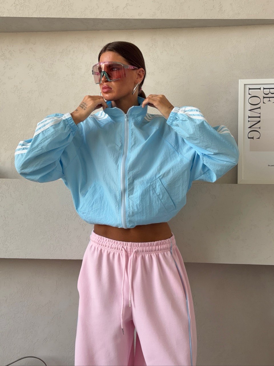 Ветровка с лампасами