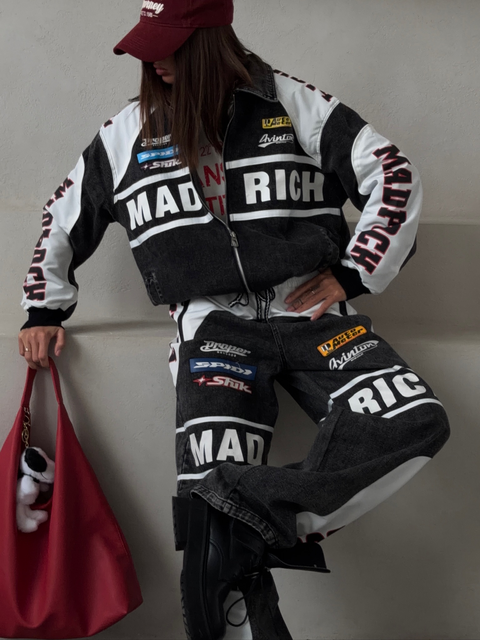 Куртка с надписями