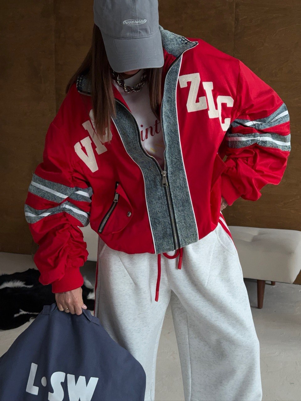 Куртка с надписями