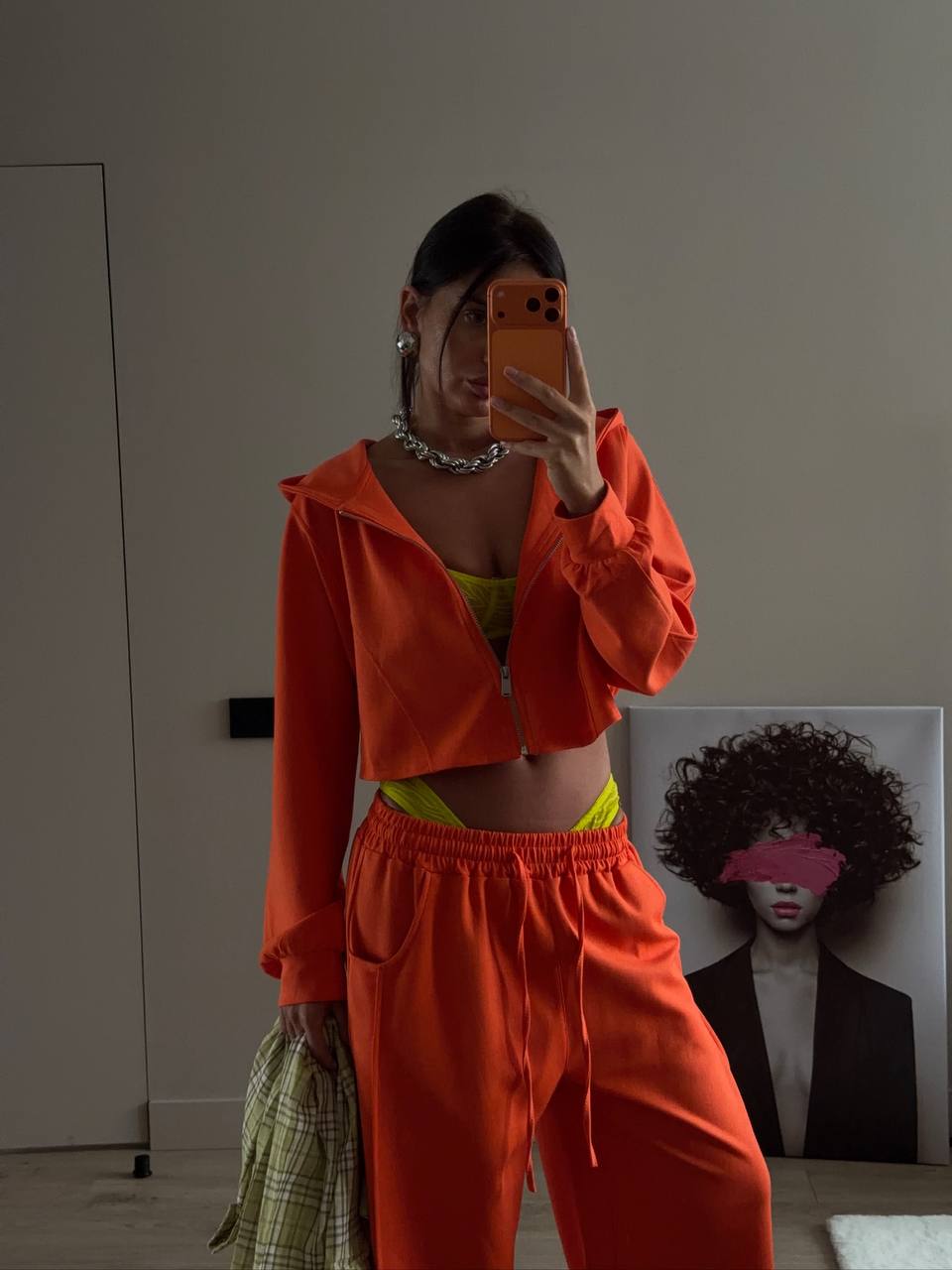 Толстовка укороченная