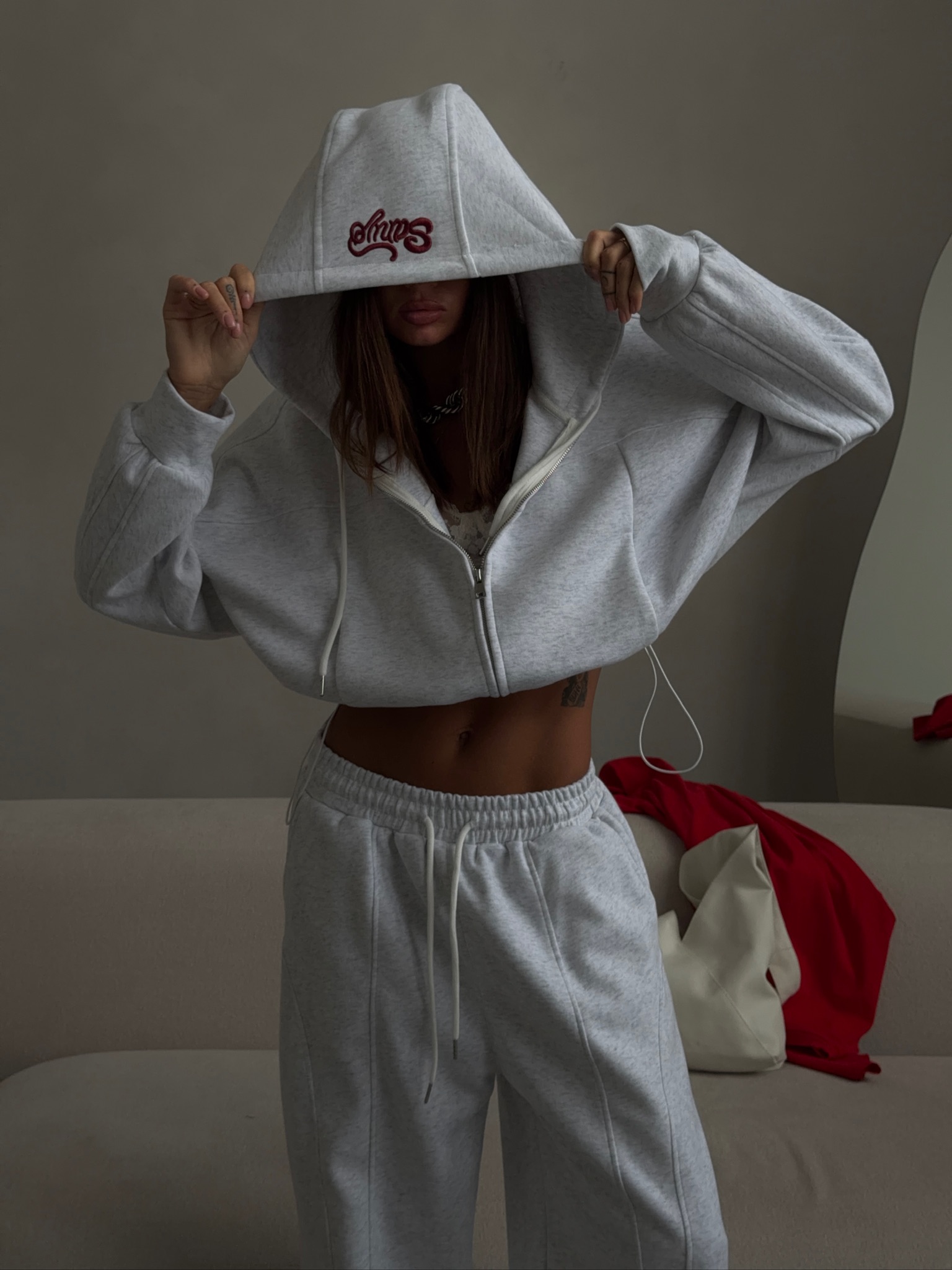 Толстовка с капюшоном