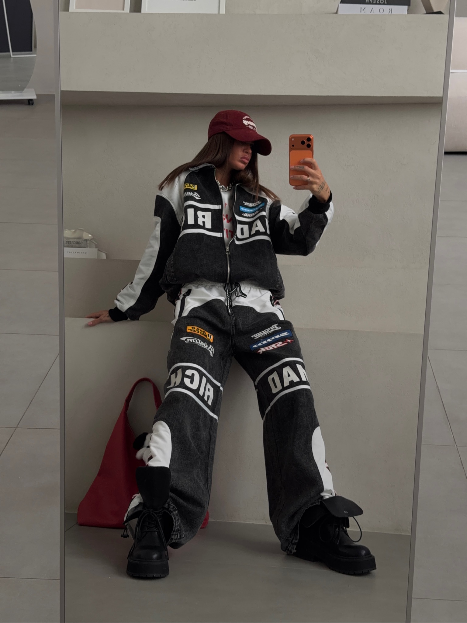 Штаны с надписями