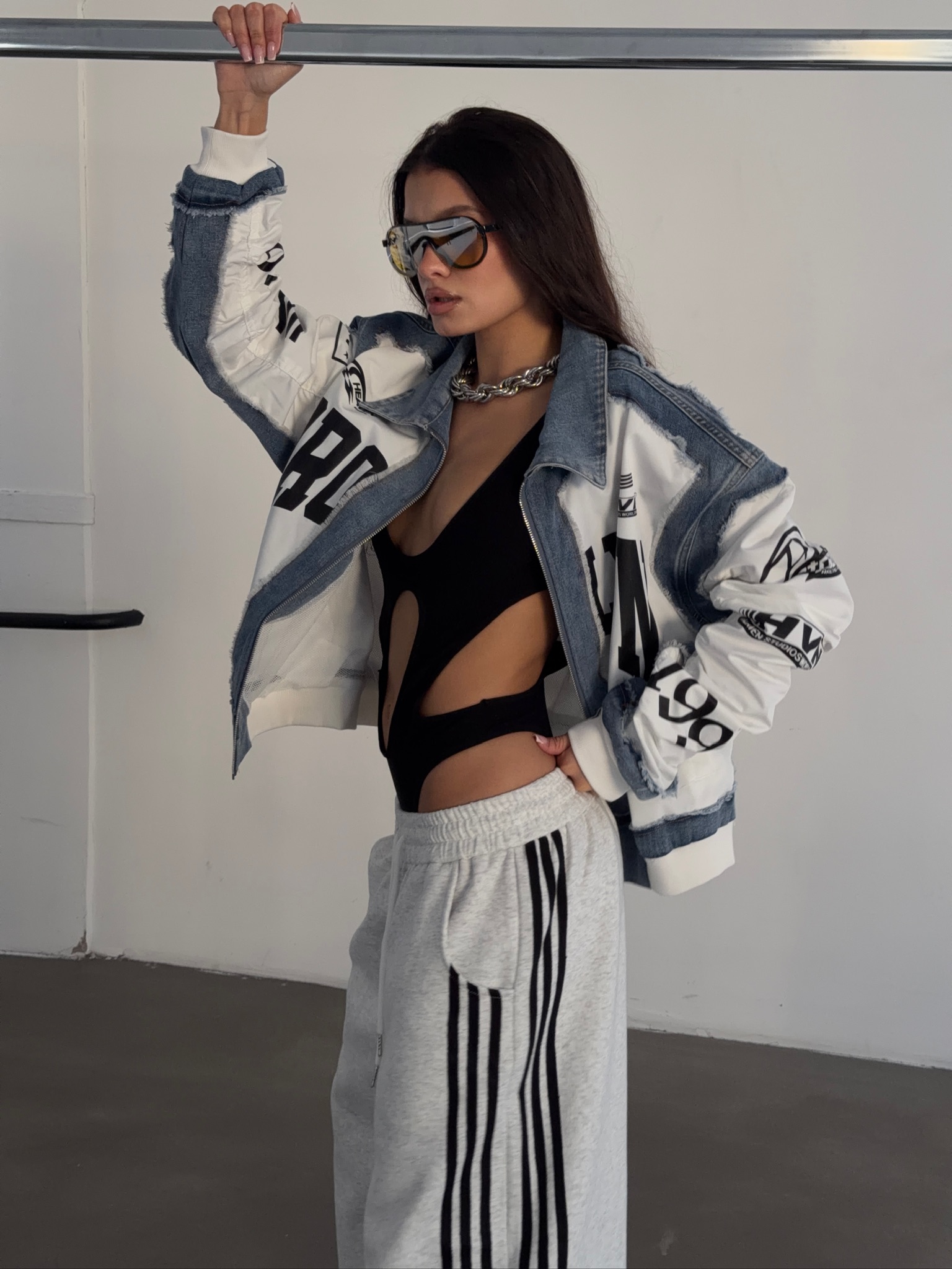 Ветровка с принтом