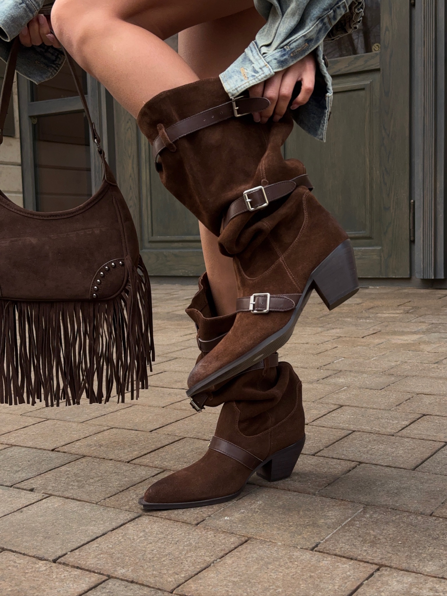 Казаки замшевые с ремешками