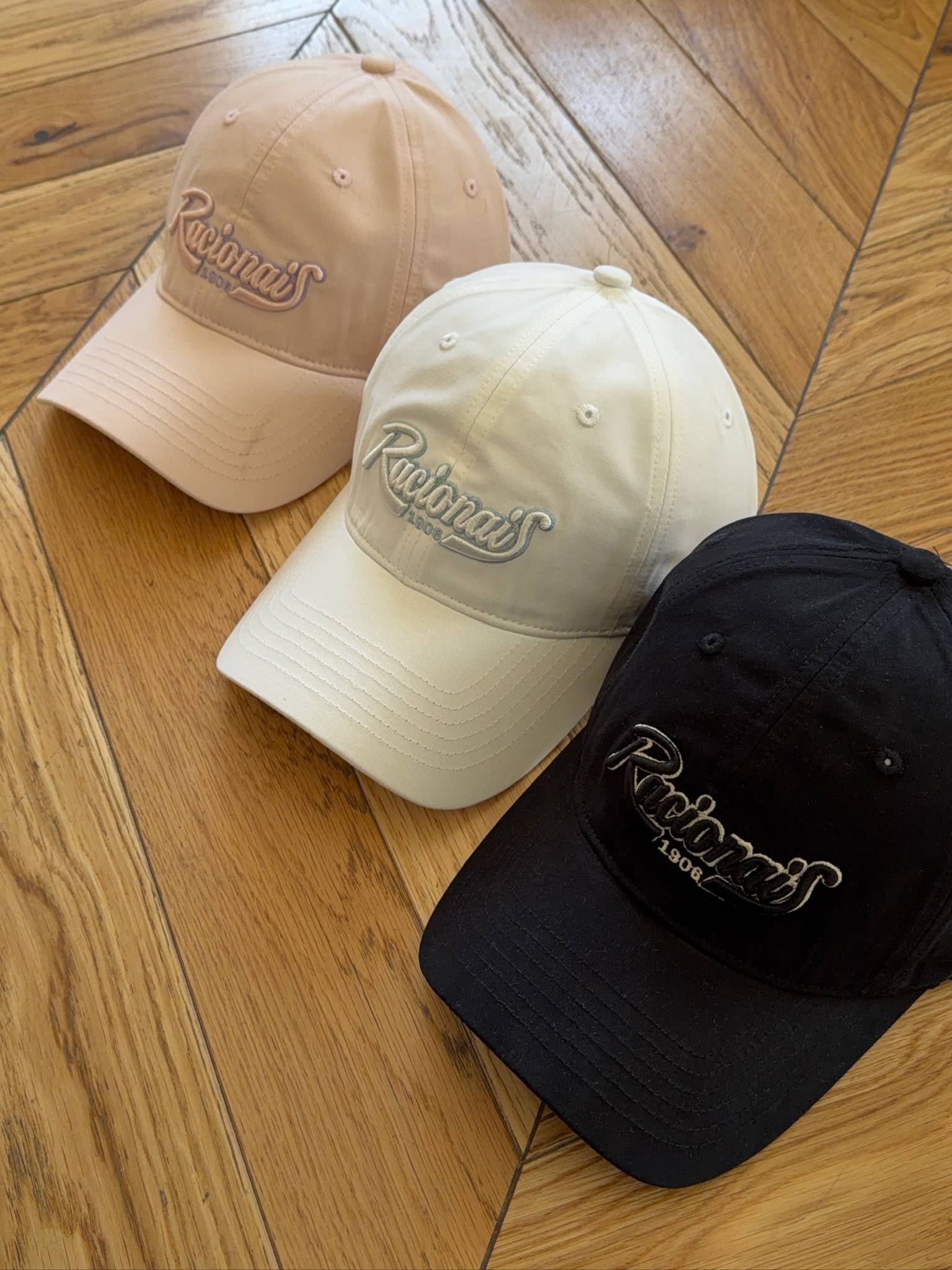 Кепка с надписью