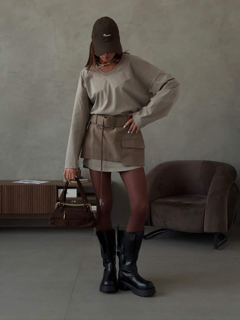 Платье с юбкой и ремнем