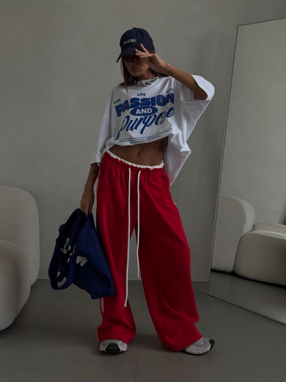 Штаны спортивные с лампасами