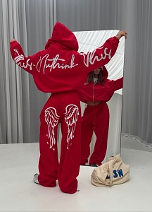 Ветровка с надписью