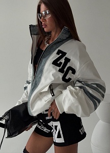 Куртка с надписями