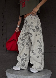 Джинсы бочки в цветок