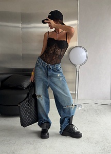 Джинсы с вывернутым поясом