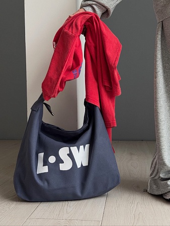 Стильная сумка большая 2023 в шоуруме POPNSHOP